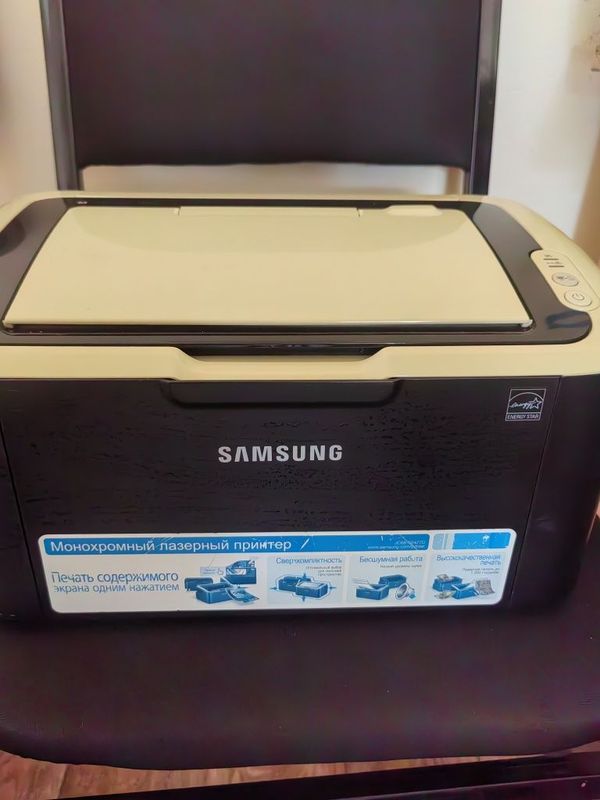 Продаётся монохромный лазерный принтер Samsung. Продаётся монохромный лазерный принтер Samsung.