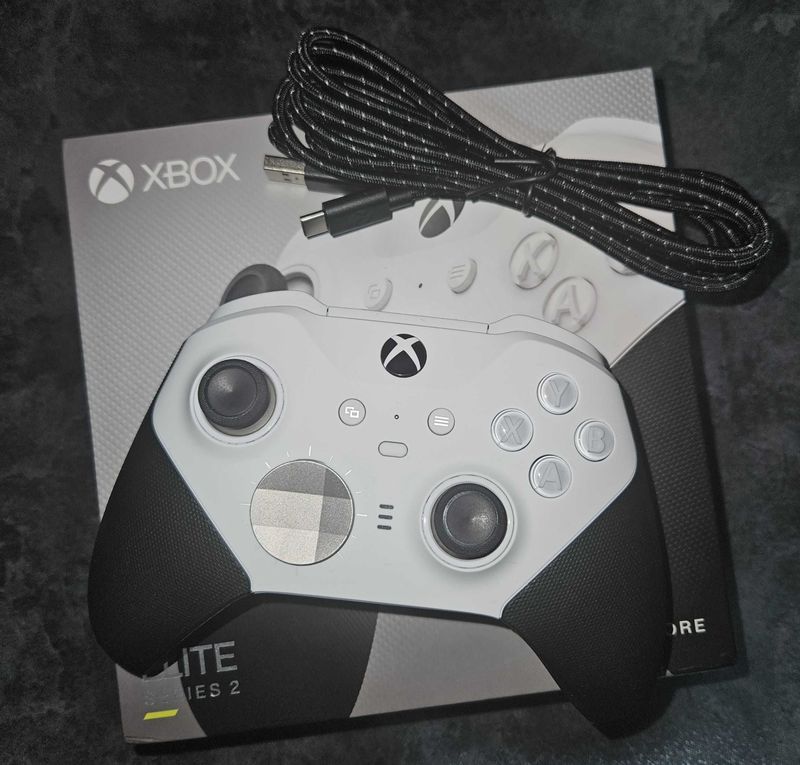 Xbox Elite Wireless Controller Series 2 Core