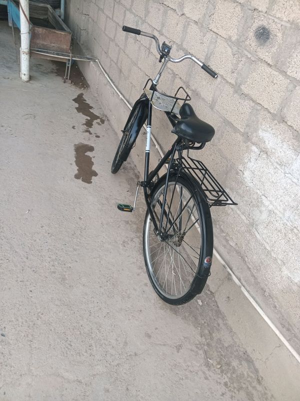 Velosiped sotiladi Velosiped sotiladi