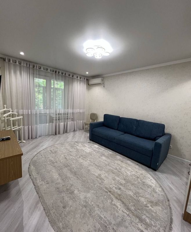 Продается 1 ком квартира, ориентир: ЦУМ, 35 м² Продается 1 ком квартира, ориентир: ЦУМ, 35 м²