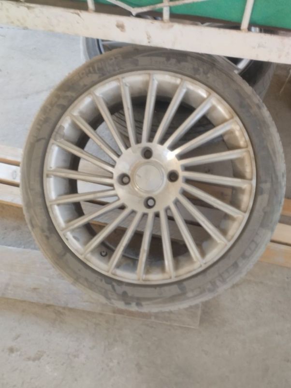 R 17 lik lacetti dan yechilgan svarkasi yoq R 17 lik lacetti dan yechilgan svarkasi yoq