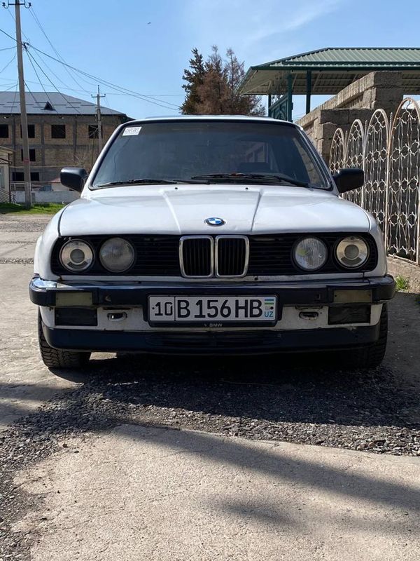 Bmw e 30 kupe M 10 matorda Bmw e 30 kupe M 10 matorda