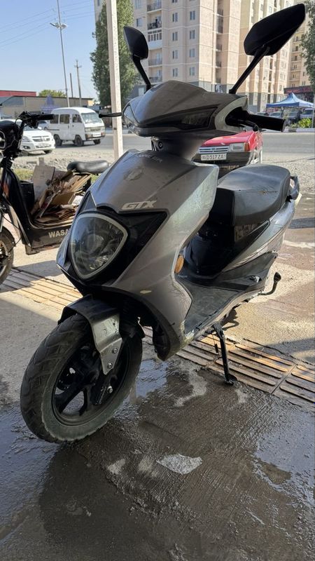 Skuter sotiladi Скутер продаётся