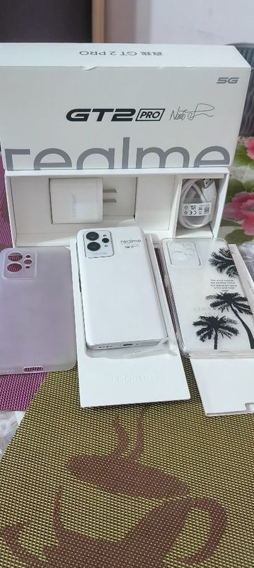 ReaLmi GT 2 pro Ekran 2K,