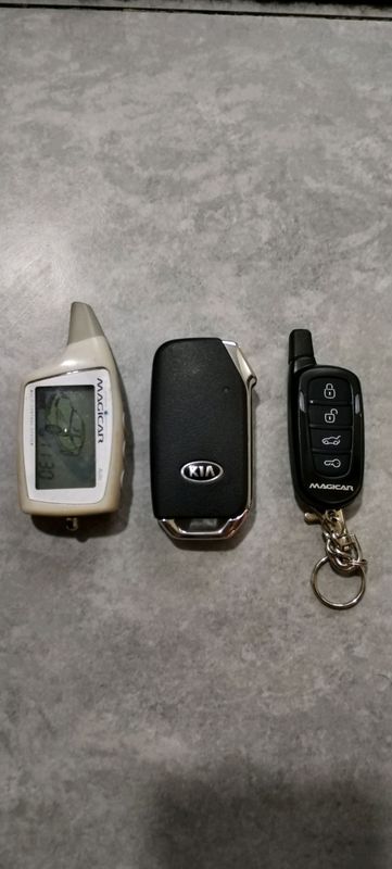 Продам пульт пейджер Magicar 903