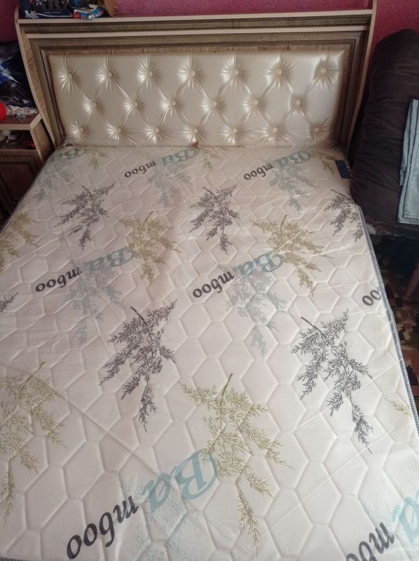 Кровати двухспалки в отличном состояние е Кровати двухспалки в отличном состояние е