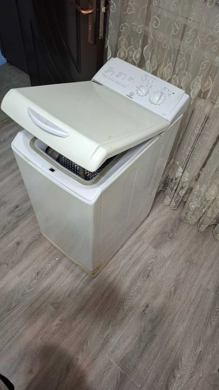 Продам стиральную машину, сломан барабан Продам стиральную машину, сломан барабан