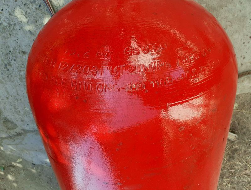 Tezda metan balon sotiladi.