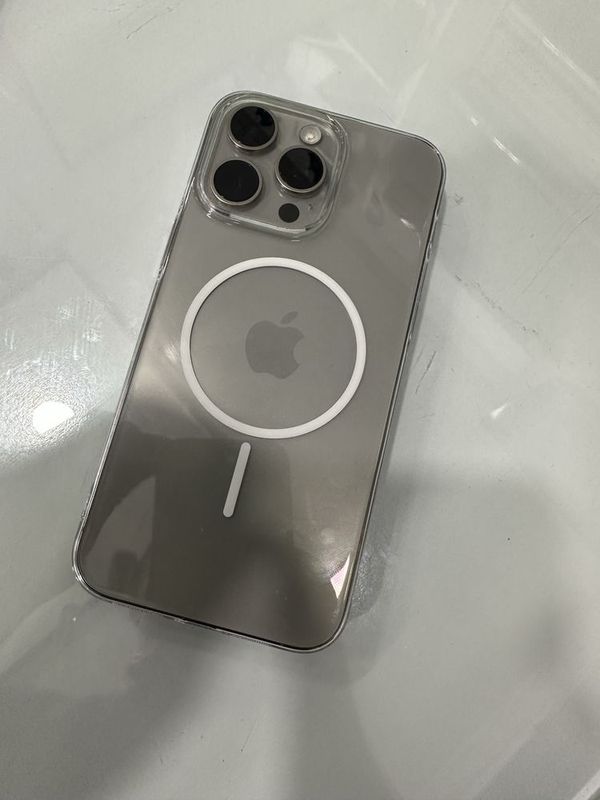 I phone 15 pro max I phone 15 pro max