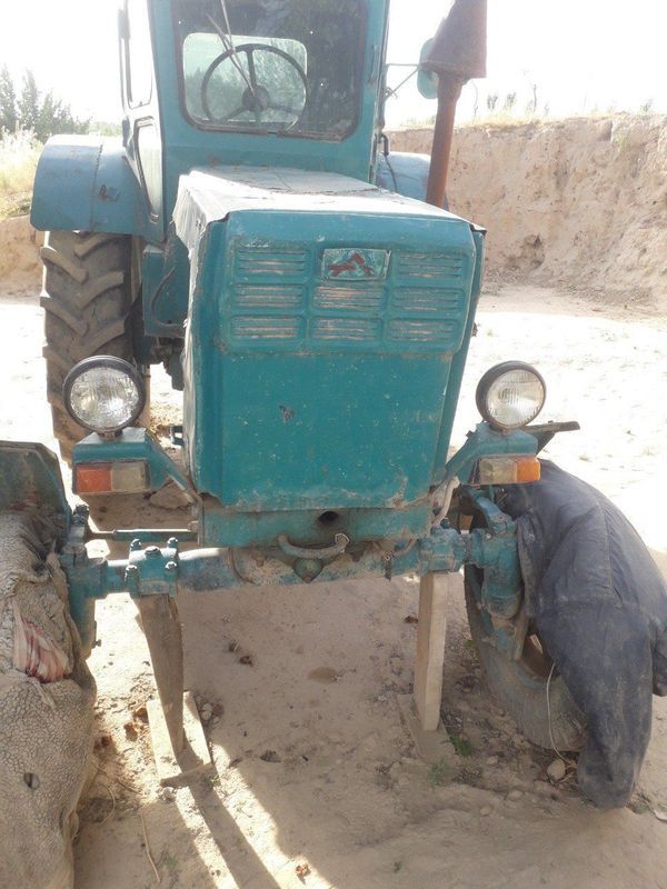 T40 Traktor sotiladi holati idial 4ta balon yaxshi