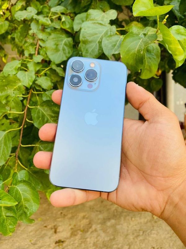 iPhone 13pro 128gb sierra blue iPhone 13pro 128gb sierra blue