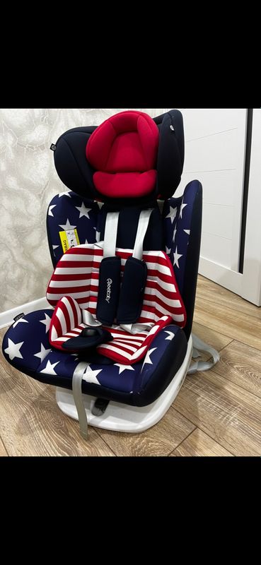 Автокресло от бренда Reebaby!!!
