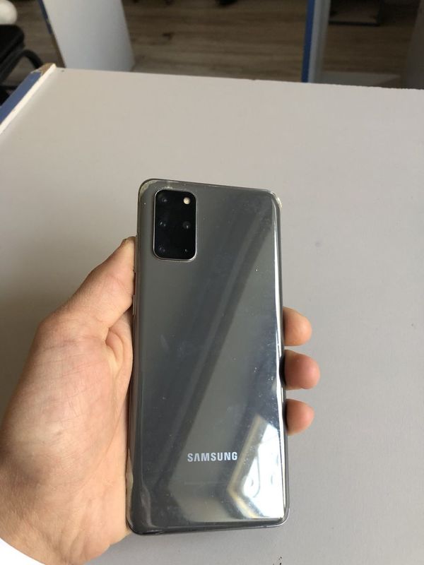 Samsung S20+ ideali