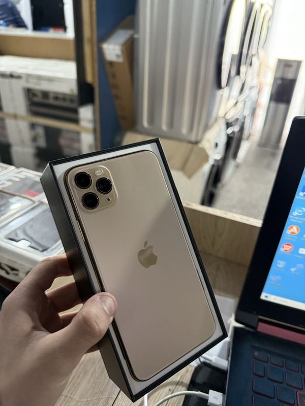 Iphone 11 pro max 64Gb 75%