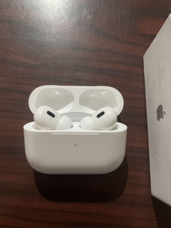 AirPods Pro оригинальные с шумоподавлением AirPods Pro оригинальные с шумоподавлением