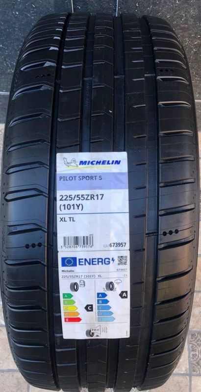 Michelin 225/55R17 Pilot sport 5 , crossclimate +