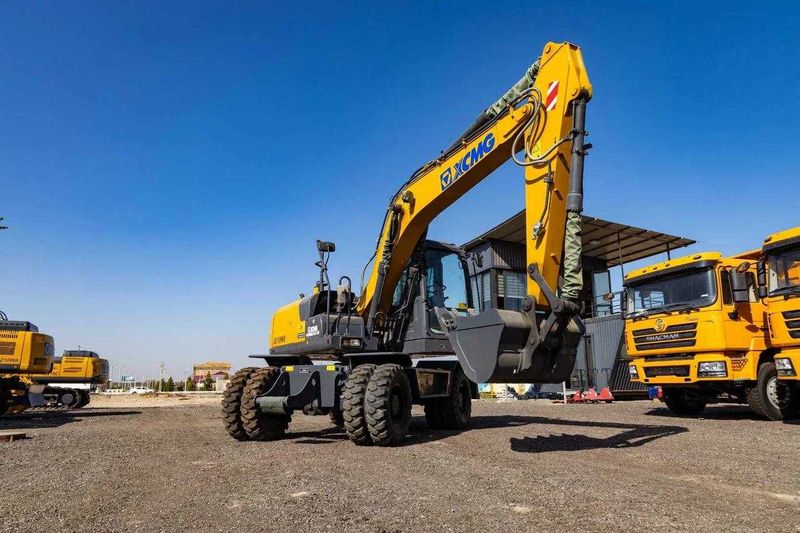 Экскаватор XE150WB Ekskavator XCMG Сотувда тайёр 0.7 ковш Экскаватор XE150WB Ekskavator XCMG Сотувда тайёр 0.7 ковш