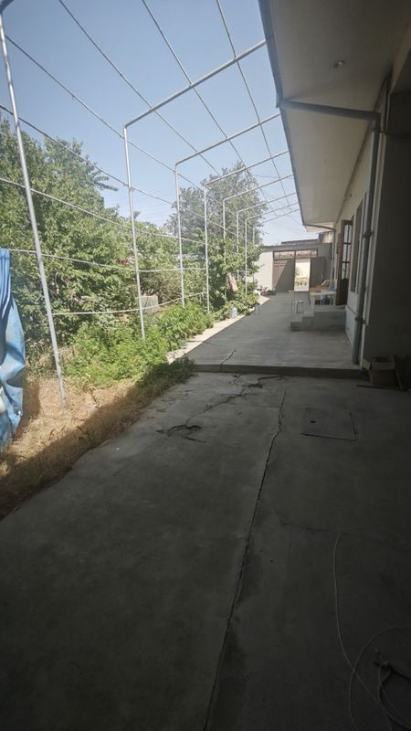 Arenda yunusobod kulol 5 sotka 5 ta xona 400 dollir Arenda yunusobod kulol 5 sotka 5 ta xona 400 dollir