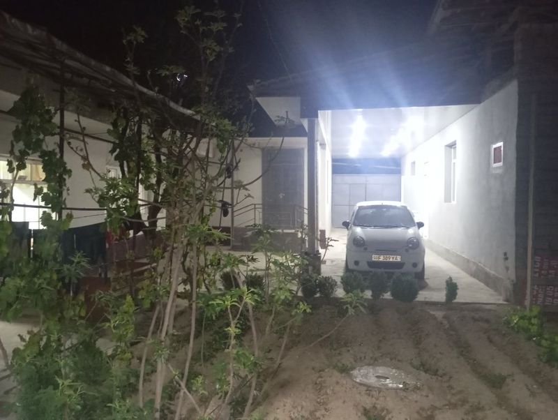 Uy sotladi Yunusobod 19kv sabzavot mahallasida Uy sotladi Yunusobod 19kv sabzavot mahallasida