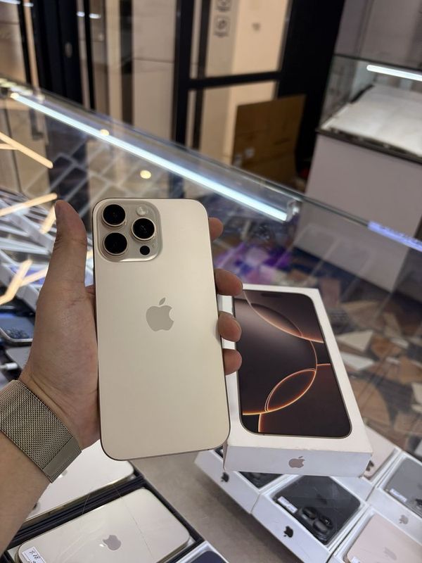 iPhone 16 Pro Max 256 gb desert iPhone 16 Pro Max 256 gb desert