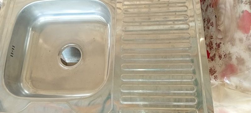 Кухня учун мойка сотилоди Кухня учун мойка сотилоди