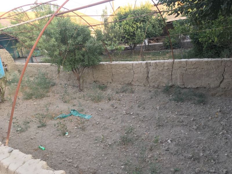 Таёр парник сотилади нархини келишаиз