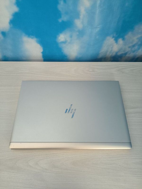 HP elitebook 840 G7 HP elitebook 840 G7