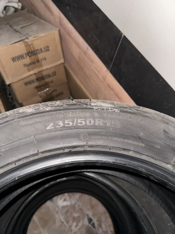 Byd chempion baloni 235/50 R 19 Byd chempion baloni 235/50 R 19