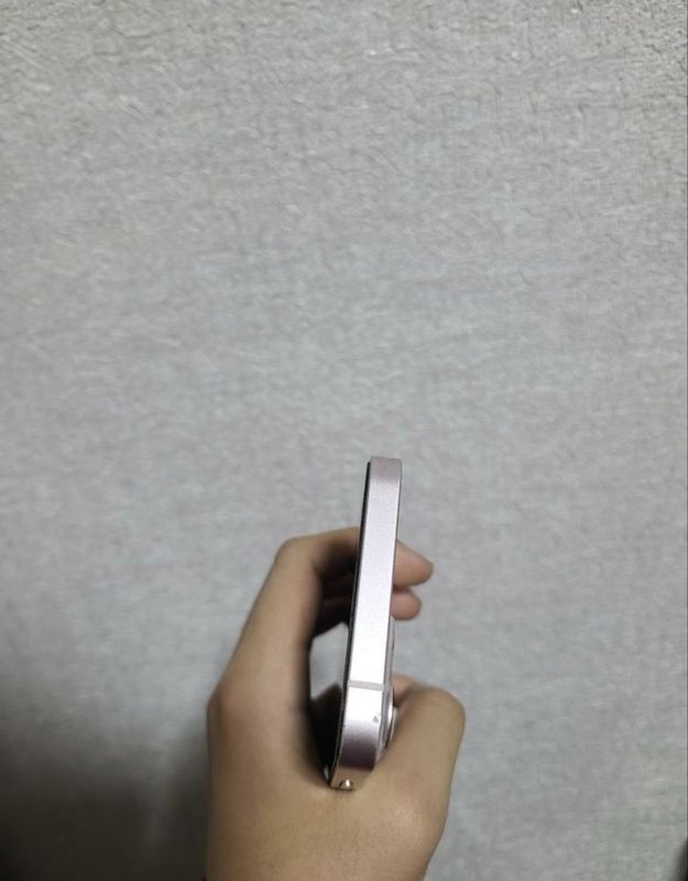 Iphone 13. Iphone 13.
