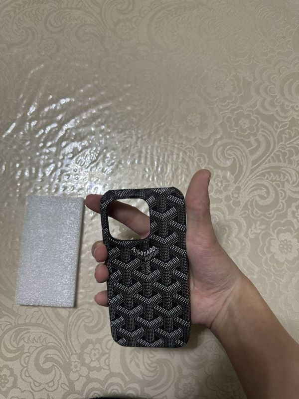 iPhone 15 Pro uchun Goyard chexol sotiladi iPhone 15 Pro uchun Goyard chexol sotiladi