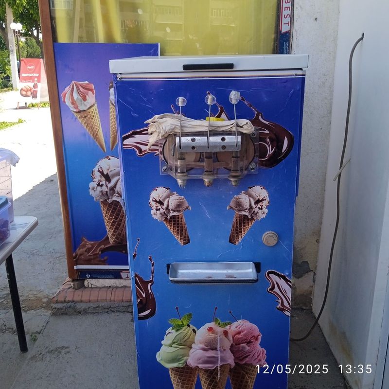 Морожни апарат сотилади Морожни апарат сотилади