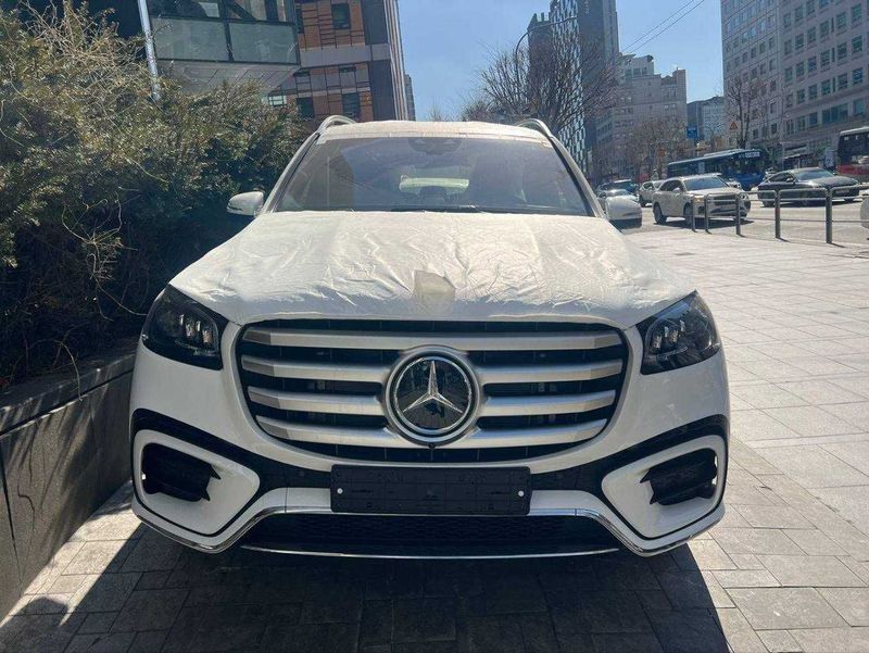 Mercedes-Benz GLS 450 модель 2025