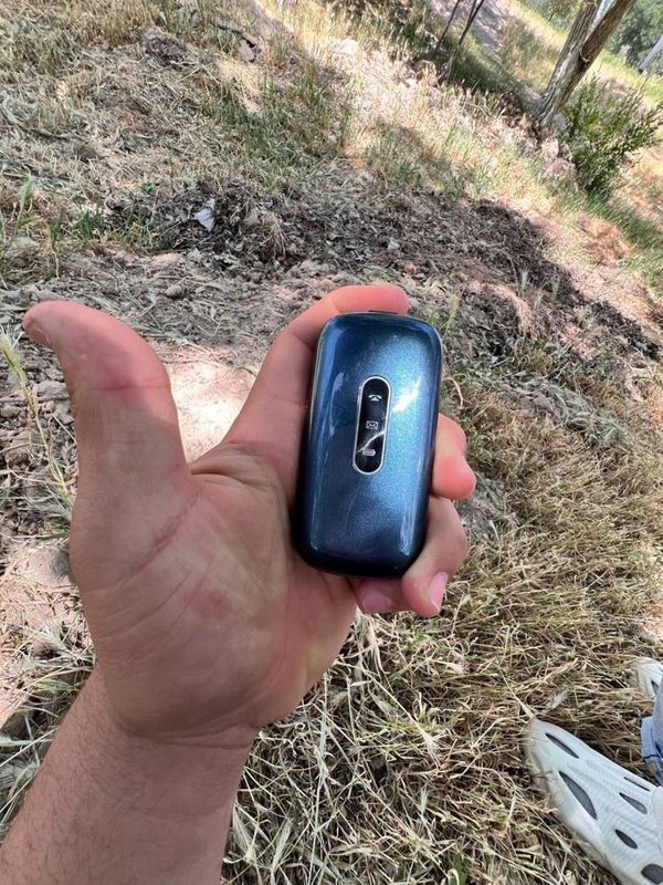 Legushka sotiladi yangi turibdi Legushka sotiladi yangi turibdi