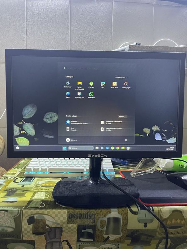 Monitor Avitechdan 19 dyum 1360x768 Monitor Avitechdan 19 dyum 1360x768