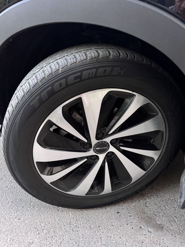 Диска балон сотилади BYD Champion 235/55R19