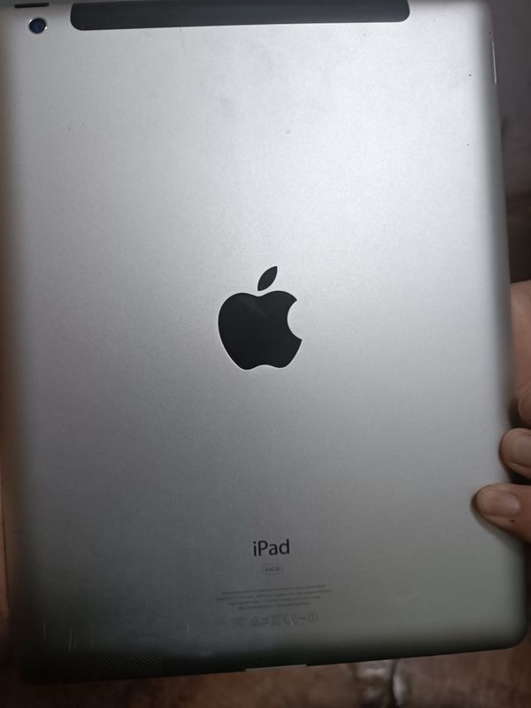 Планшет сотилади iPad 64Gb