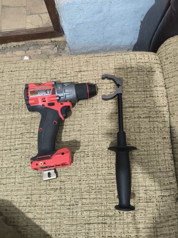 Milwaukee Hammer drill Driver 158 nm M18 batarekazizMilwaukee Hammer d Milwaukee Hammer drill Driver 158 nm M18 batarekazizMilwaukee Hammer d