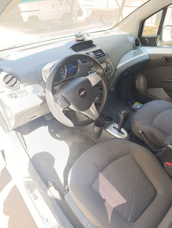 spark AT 2019yil 7400$
