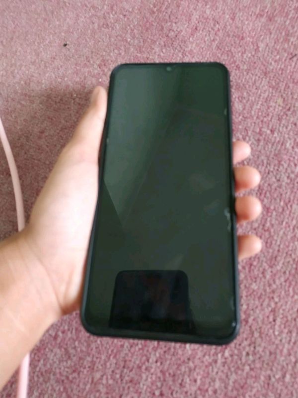 продаётся телефон название Android ZTE продаётся телефон название Android ZTE