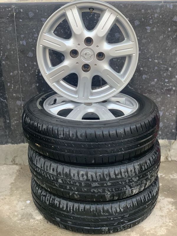 Родной Шины hankook 155/70 r14 диски равон спарк