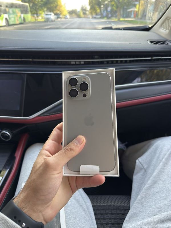 iPhone 15 Pro Max