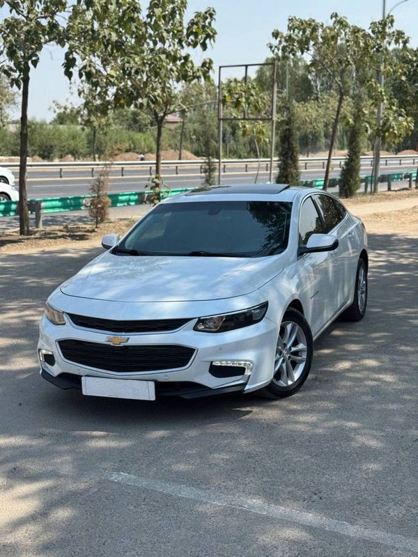 Malibu 2019 yil 2.4 atmasferniy oq ideal holatda