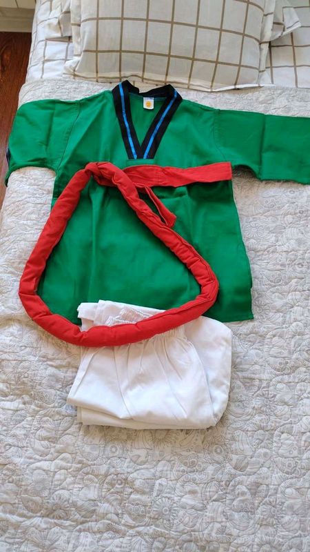Belbog'i kurash uchun forma Belbog'i kurash uchun forma