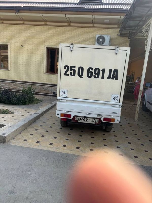 Labo kraskasi toza ideal olinadi miniladi Labo kraskasi toza ideal olinadi miniladi