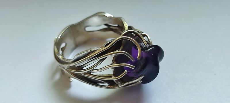 Серебряное кольцо с красивейшим АМЕТИСТом Серебряное кольцо с красивейшим АМЕТИСТом