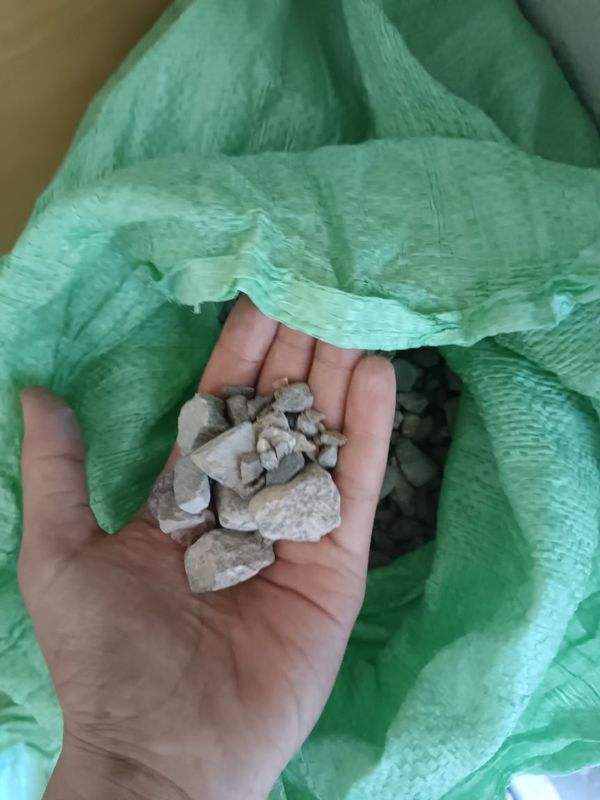 Shagʻal (toshlar) qopda