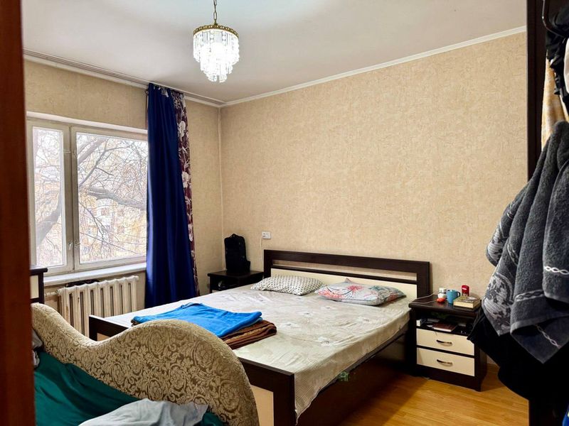 3-комнатная квартира в Мирзо-Улугбекском районе, Старый фонд 3-комнатная квартира в Мирзо-Улугбекском районе, Старый фонд