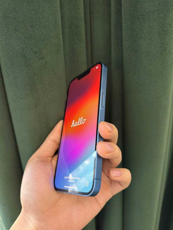 Iphone 13 128GB Blue + чехол Pitaka за 900.000 бесплатно