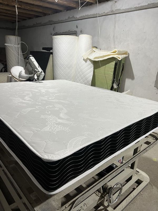 250 000 min somdan matras kvadirat metri