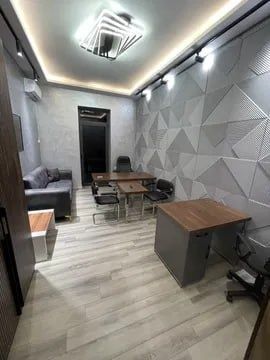 Офис 80м² 3 комнаты с мебелью ориентир 110 школа ЦУМ Офис 80м² 3 комнаты с мебелью ориентир 110 школа ЦУМ